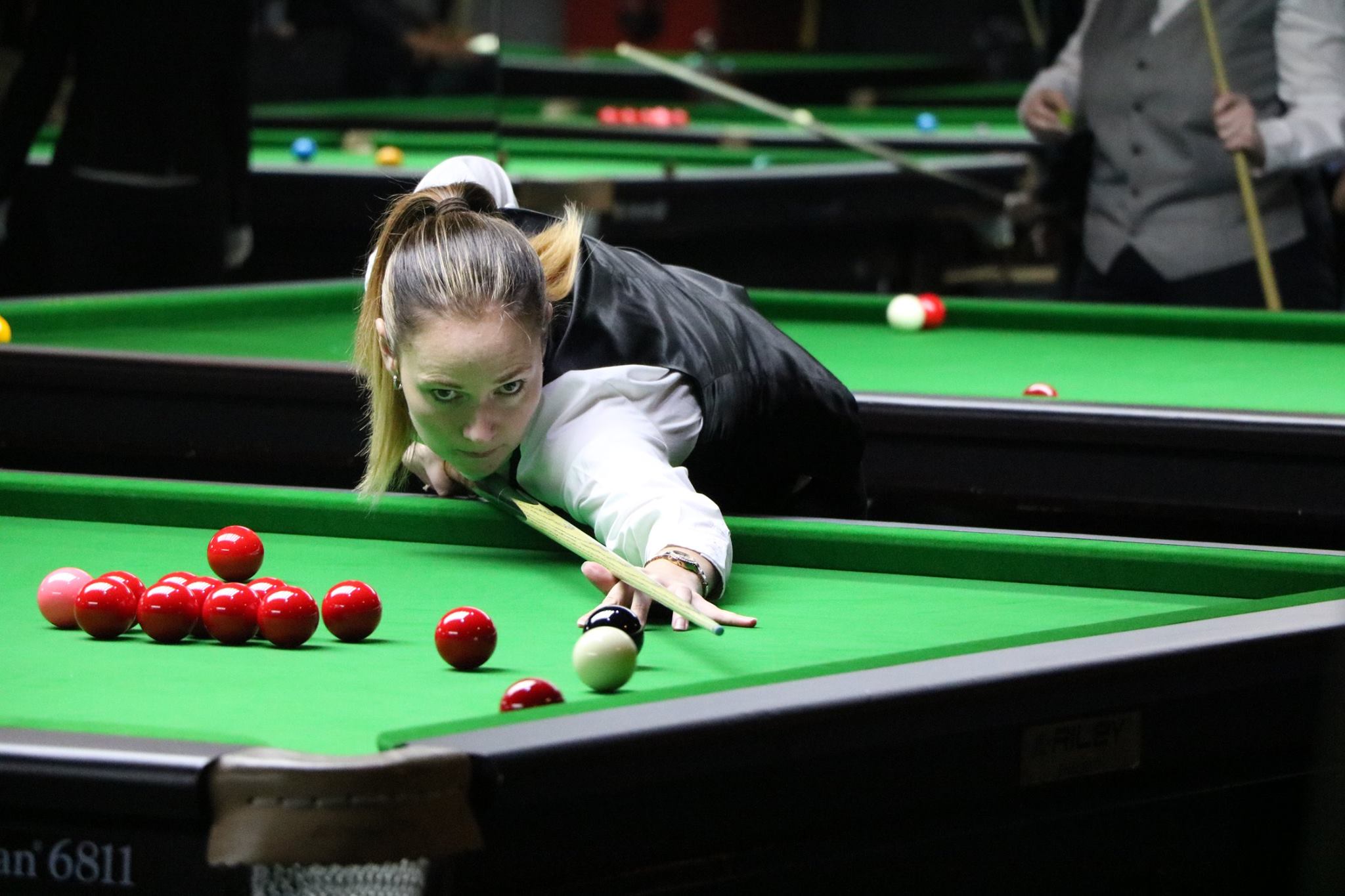 Evans and Kenna to Compete at Snooker Shoot Out